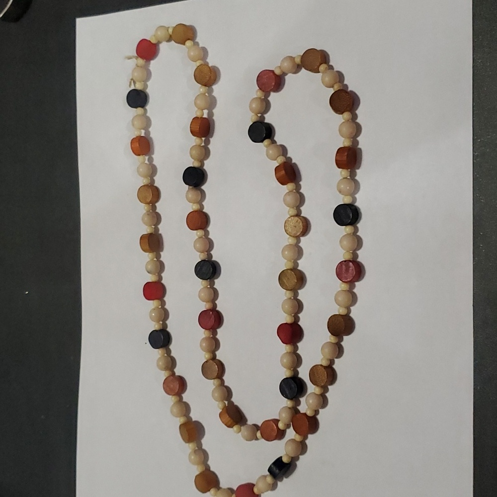 Wood and bead necklace